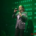 30th anniversary : An amazing flight through timeAyreon